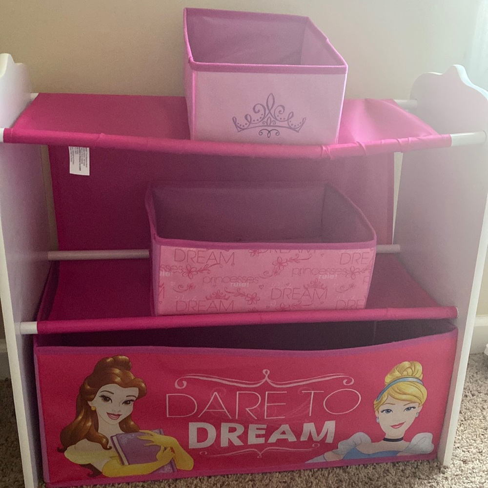 Princess shelf